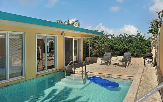 Pavilions and Pools Villa Hotel
