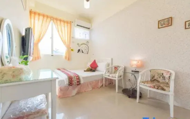 Qiao margin bed and breakfast House