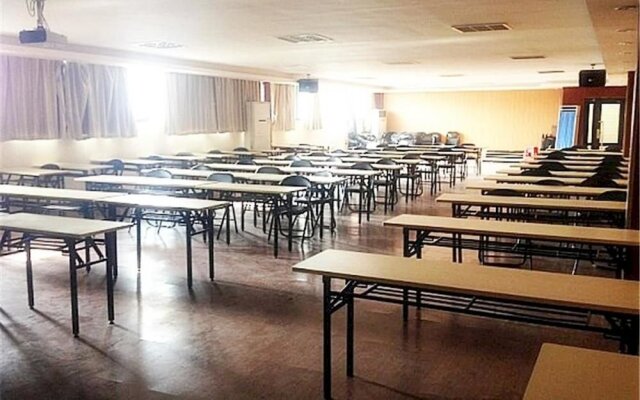 Hanting Hotel Huainan Railway Station