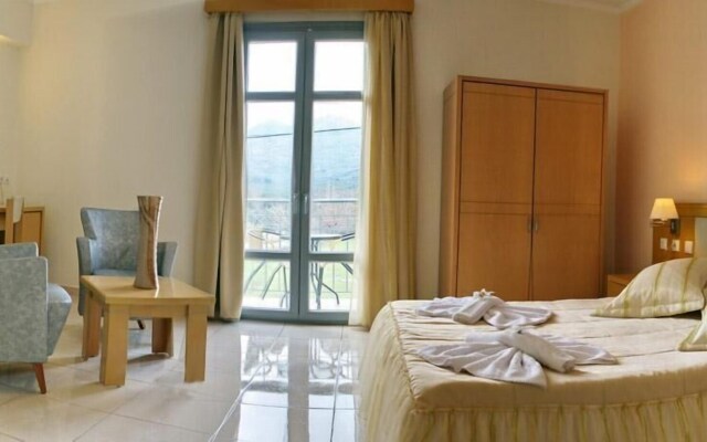 Theofilos Superior Resort Hotel & Spa