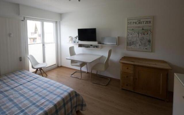 Chesa Surlej Apartment