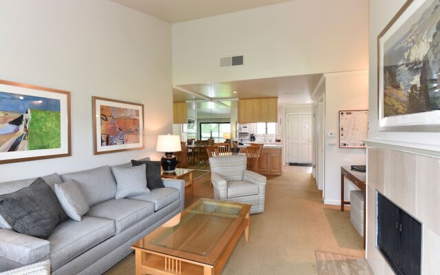 760 S At Silverado 1 Bedroom Condo by RedAwning