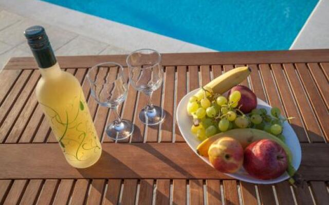Andrealexia Sea View Villa
