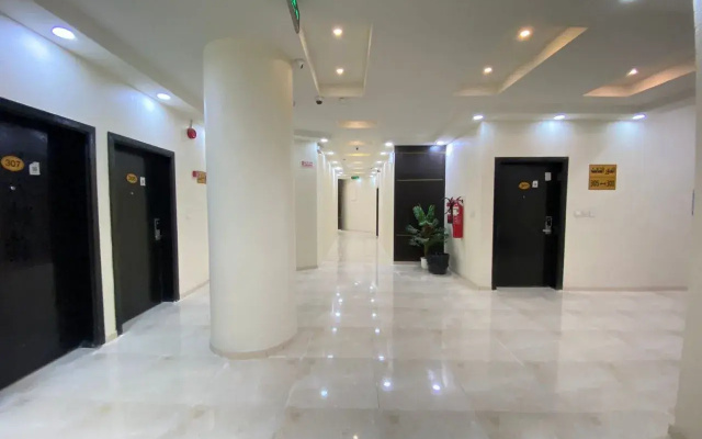 Qasr Aldbab (Family only)
