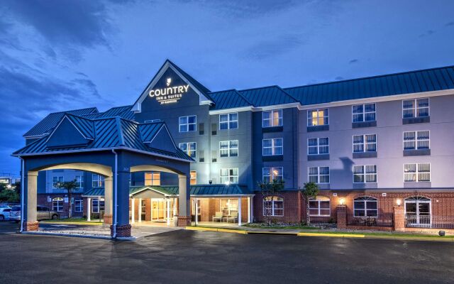 Country Inn & Suites by Radisson, Potomac Mills Woodbridge, VA