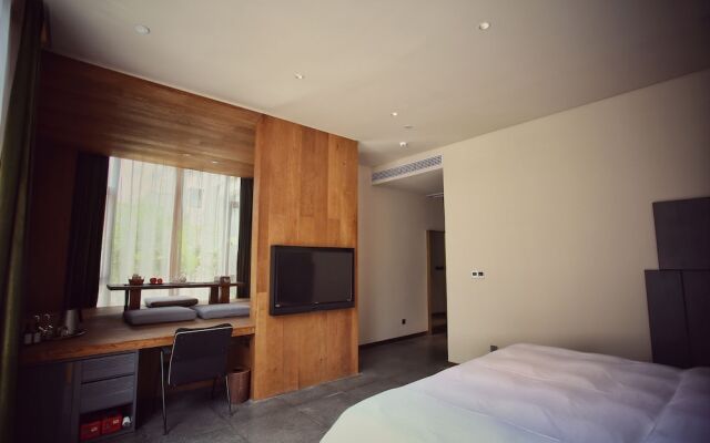 ZuoYouKe Theme Hotel