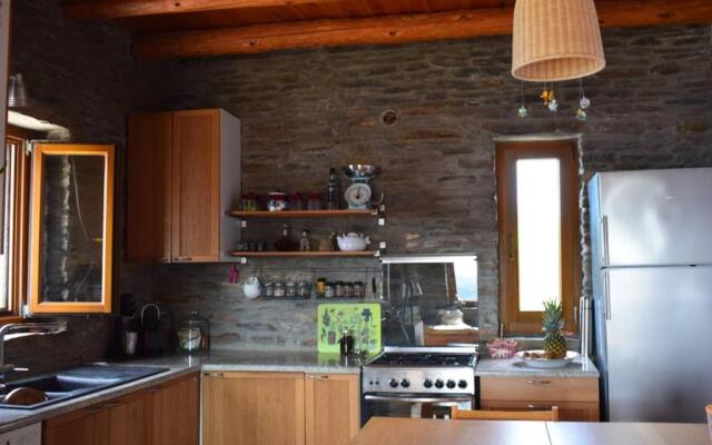 3h Andromache, Aegean Villa in Andros Greece