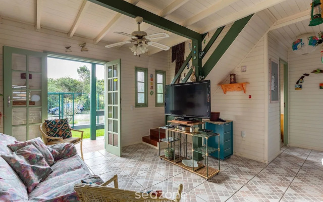 Pleasant Townhouse w/ BBQ 90m From the Sea Rdd657