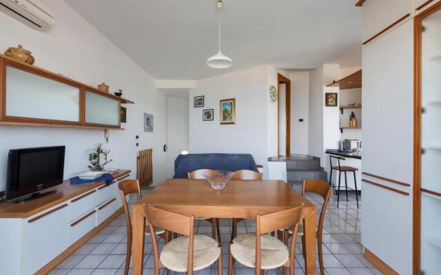 Porticciolo Apartment by BarbarHouse