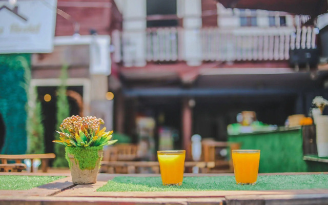 Phurida Hostel - Adults Only