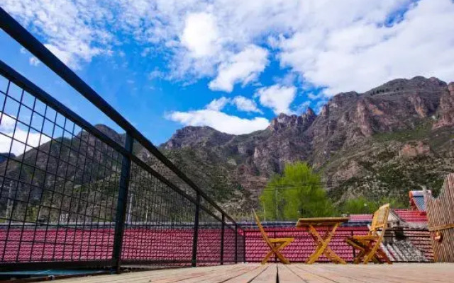 Beijing Xiangli Xiangju Guanshan Xiaoyuan Homestay