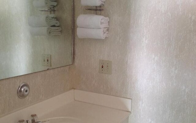 Budget Inn Hazelwood