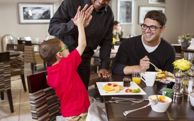 Holiday Inn Boston Logan Airport - Chelsea by IHG