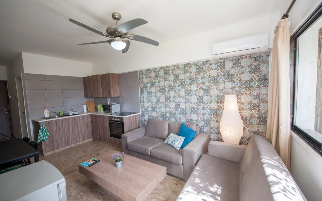 Ha.De.Co. Holiday Apts -Apartment B