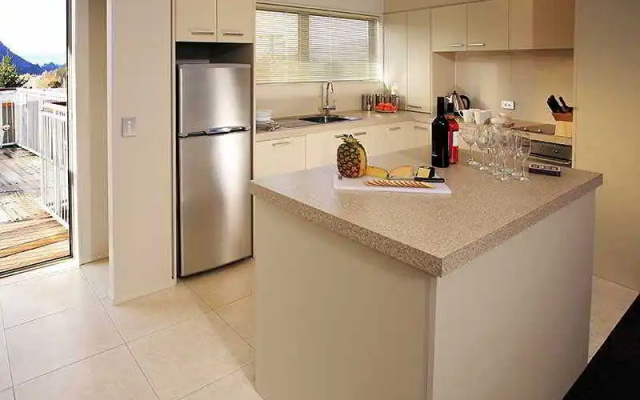 Wanaka Edge Suites