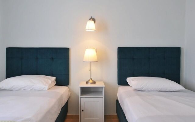 Fotinia Beach House 1st floor - Dionysiou Beac...