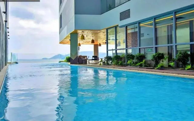 Hanz Business Suite Oceanus Condotel