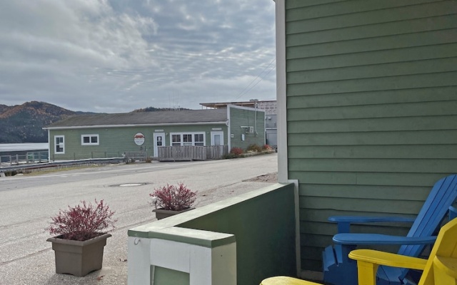 Seaside Suites