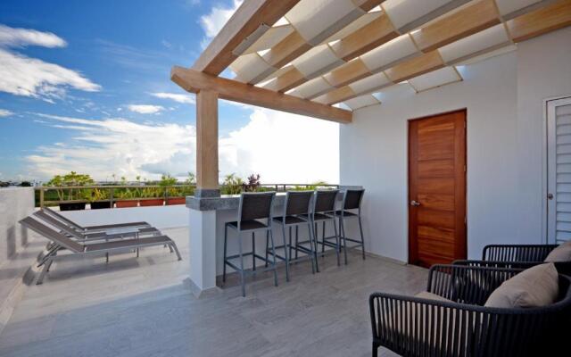 Two bedroom apartment balcony suite