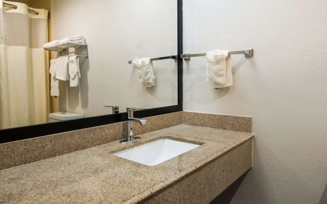 Quality Inn & Suites