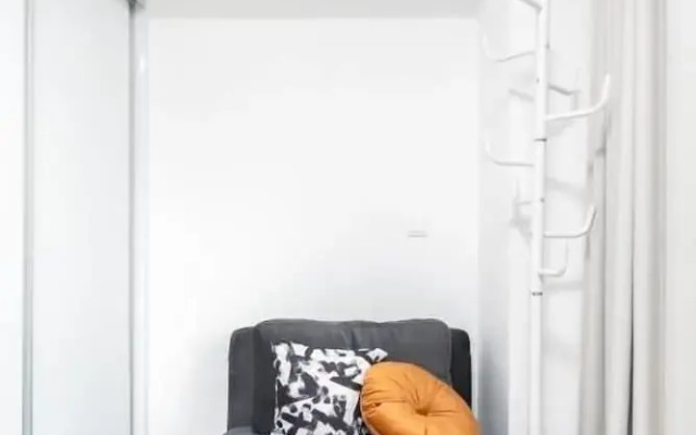 Velvet Luxury Studios in the City Center by BiNobi!