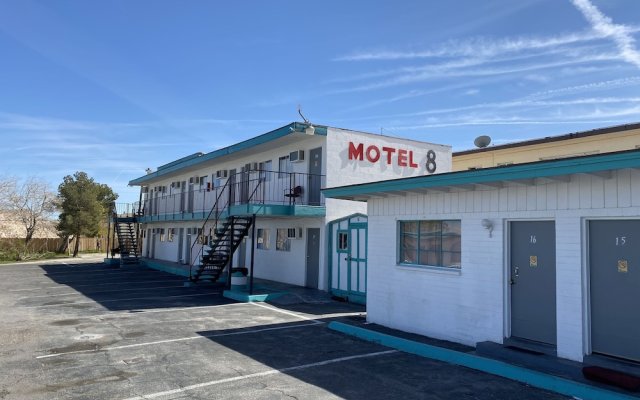 Motel 8 Plus