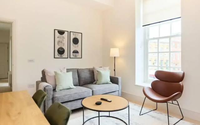 The East London Mile Crib - Bright 2bdr Flat