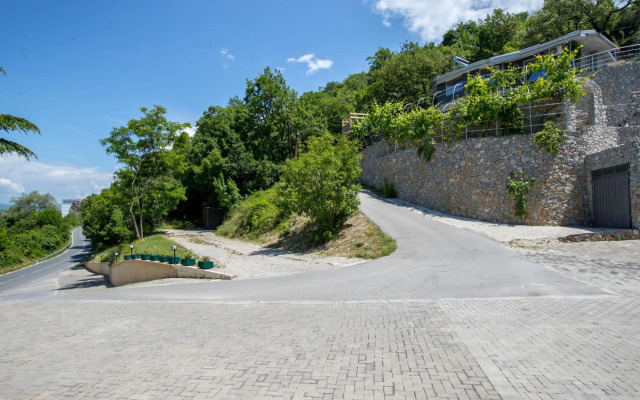 View Topia Apartments