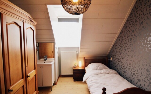 Modern Holiday Home in Veghel with Private Garden