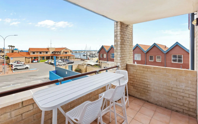 Hillarys Harbour Resort