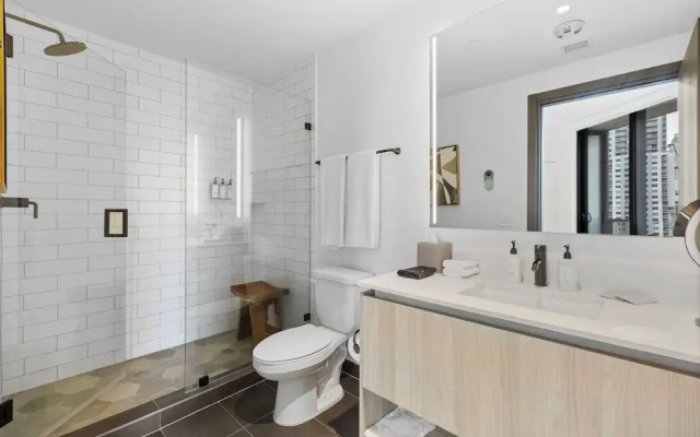 Luxury Studio with Stunning Views & Pool