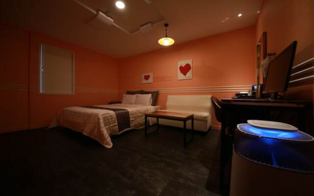 Hotel Nine