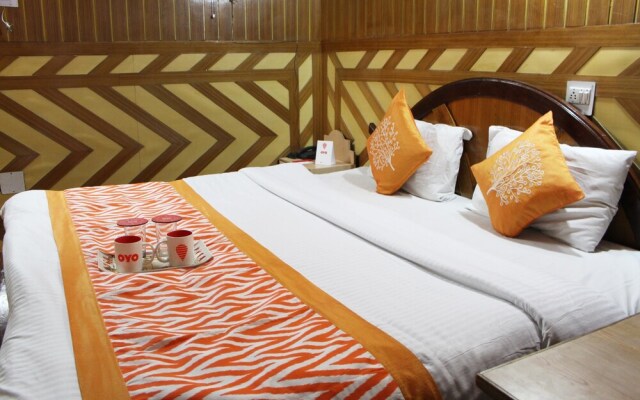 Ashok Hotel