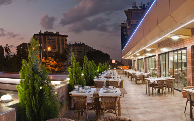 Dundar Hotel