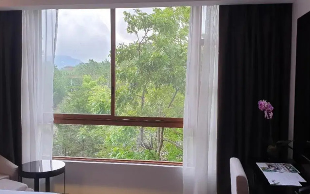 The Forest Lodge at Camp John Hay