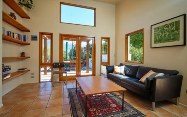 Middle Creek House