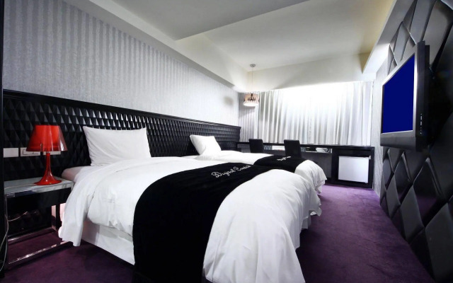The Longstay Hotel