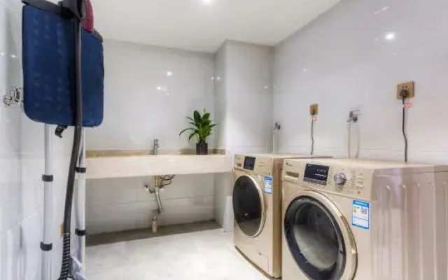 Zhengzhou Jujing Hotel