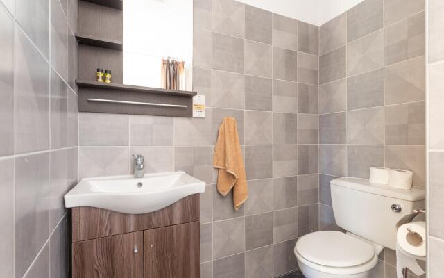 Sun Beach Villa Tria Large Private Pool Walk to Beach A C Wifi Car Not Required - 2282
