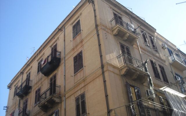 Tulip & Lotus Apartments Palermo