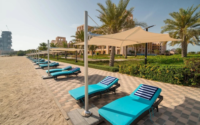 Pool View 1BR on Palm Jumeirah