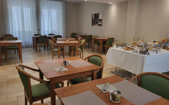 Hotel Lux
