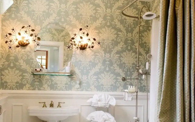 The Black Walnut B & B Inn