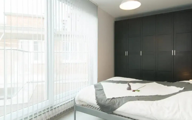 Penthouse in Ostend With sea View Dining