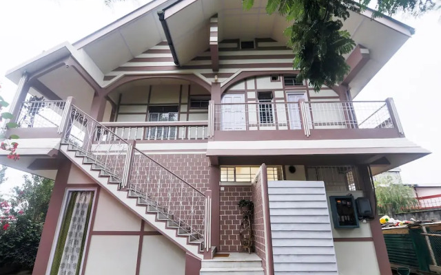 Oyo 22570 Amenity Guest House