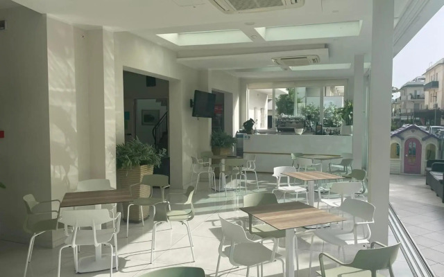 Hotel Astra