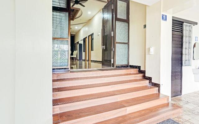 OYO 90227 Citraland Residence