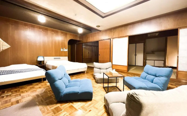 Lestel Naha - Hostel