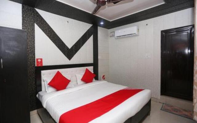 A2zroomz Om Mukunda Guest House