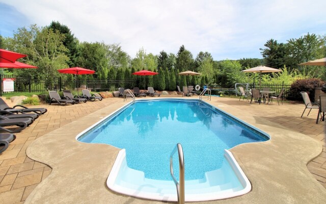 Condo Vélo-Golf-Ski Montagne Bromont - NAVETTE INCLUSE EN HIVER!